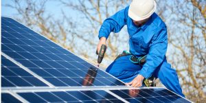 Installation Maintenance Panneaux Solaires Photovoltaïques à Scaer